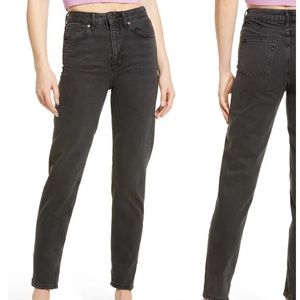 NWT BDG Urban Outfitters High Waist Tapered Mom Jeans in Black